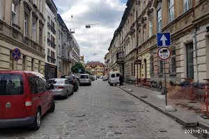 комерційна за адресою Газова вул., 5