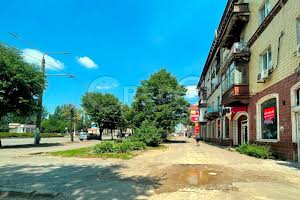 комерційна за адресою Металургів просп., 22