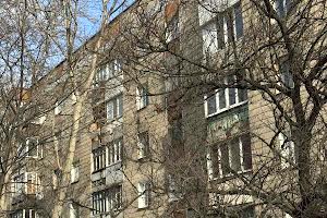 квартира по адресу Белая ул., 105а