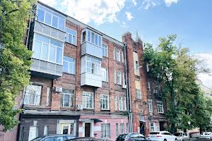 квартира за адресою Куликівський узвіз (Революції), 9