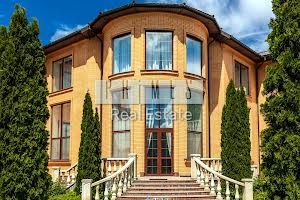 будинок за адресою с. Лісники, Родини Рубанів вул.