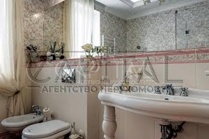 дом по адресу Зоряна