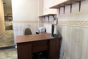 комерційна за адресою Саксаганського вул., 125