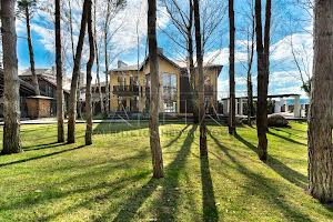 будинок за адресою Лісова вул.