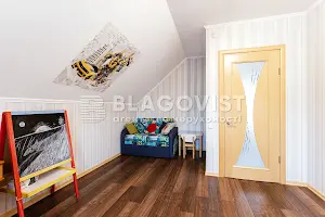 будинок за адресою Абрикосова вул., 1
