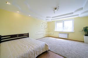 квартира за адресою Олександра Мишуги вул., 8