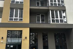 комерційна за адресою Соборна вул., 25