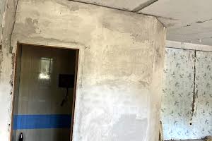 комерційна за адресою Молодіжна вул., 7