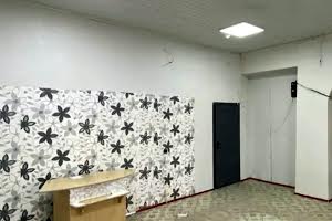комерційна за адресою Київська, 20
