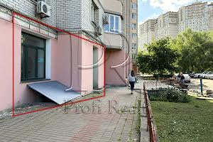 комерційна за адресою Анни Ахматової вул., 31