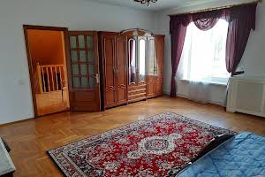 дом по адресу Кучанська, 3