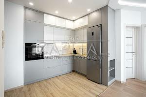 квартира за адресою Регенераторна вул., 4