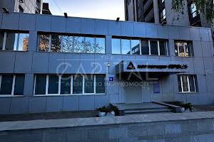 комерційна за адресою Болсуновська вул. (Сергія Струтинського), 8