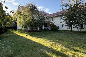 комерційна за адресою Зоряна вул., 8