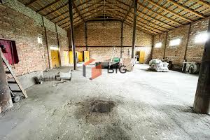 комерційна за адресою Луцька, 1
