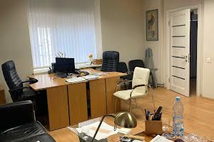 комерційна за адресою Пироговська вул., 7/9в