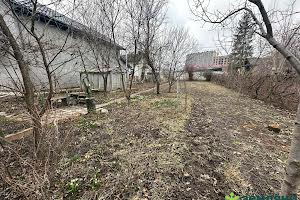 участок по адресу набережная Василия Стефаника ул.