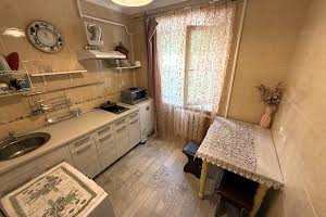 квартира за адресою Євгена Гребінки вул., 27