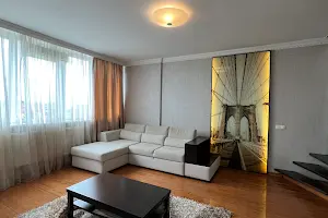 квартира за адресою Тополина, 2