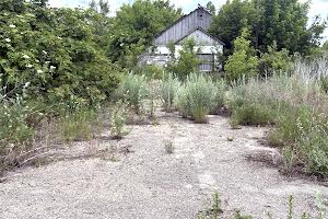комерційна за адресою Миру, 7