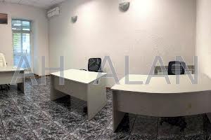 комерційна за адресою Шота Руставелі вул., 8