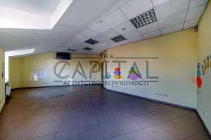 комерційна за адресою Польова вул., 61