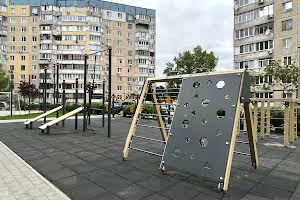 комерційна за адресою Біляєва, 8