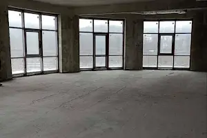 комерційна за адресою Набережно-Печерська дорога , 2