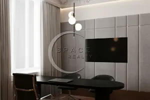 комерційна за адресою Межигірська вул., 9