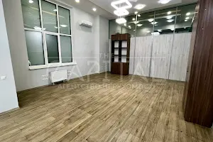 коммерческая по адресу Calle Dilova ул. (Димитрова), 2-Б