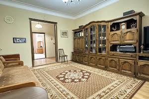 квартира за адресою Арсенія Тарковського вул. (Володарського), 16