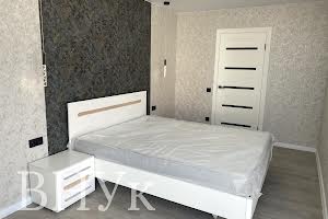 квартира за адресою Білогірська вул., 13