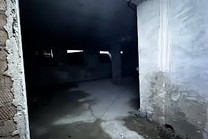 комерційна за адресою Чорновола вул., 11