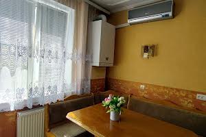 квартира за адресою Степана Бандери вул., 16