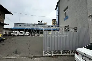 коммерческая по адресу Оксамитова, 8