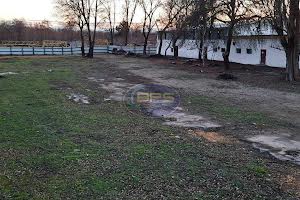 комерційна за адресою Паркова вул., 32