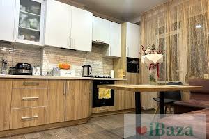 квартира за адресою Міцкевича, 130