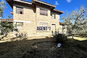будинок за адресою Молодіжна