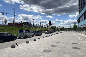 комерційна за адресою Зарічна вул., 2