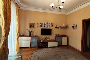 квартира за адресою Базарна вул., 66