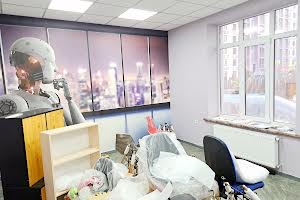 комерційна за адресою Садова вул., 1-В к1