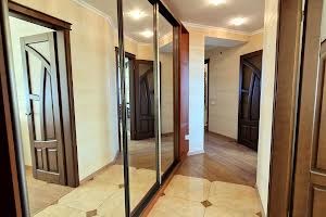 квартира за адресою Кленова вул., 2а