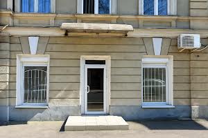 комерційна за адресою Пастера вул., 36