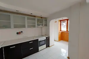 квартира за адресою Анни Ахматової вул., 7/15