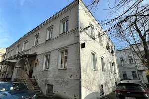 комерційна за адресою Євгена Чикаленка вул. (Пушкінська), 32