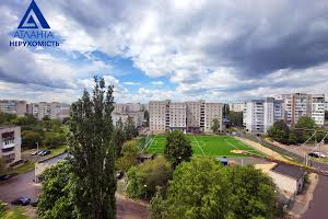 квартира за адресою Молоді просп., 8а