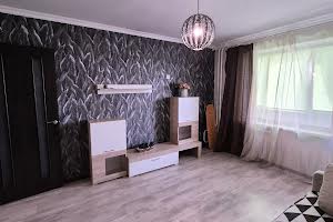 квартира за адресою Тополина вул., 20