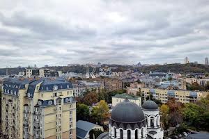 комерційна за адресою Почайнинська вул., 38