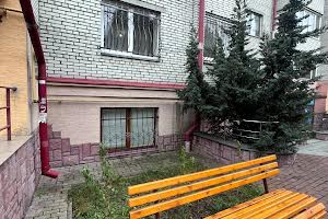 комерційна за адресою Княгині Ольги вул., 5