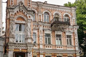 коммерческая по адресу Лютеранская ул., 12